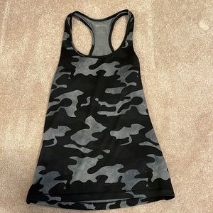 90 degree workout tank small